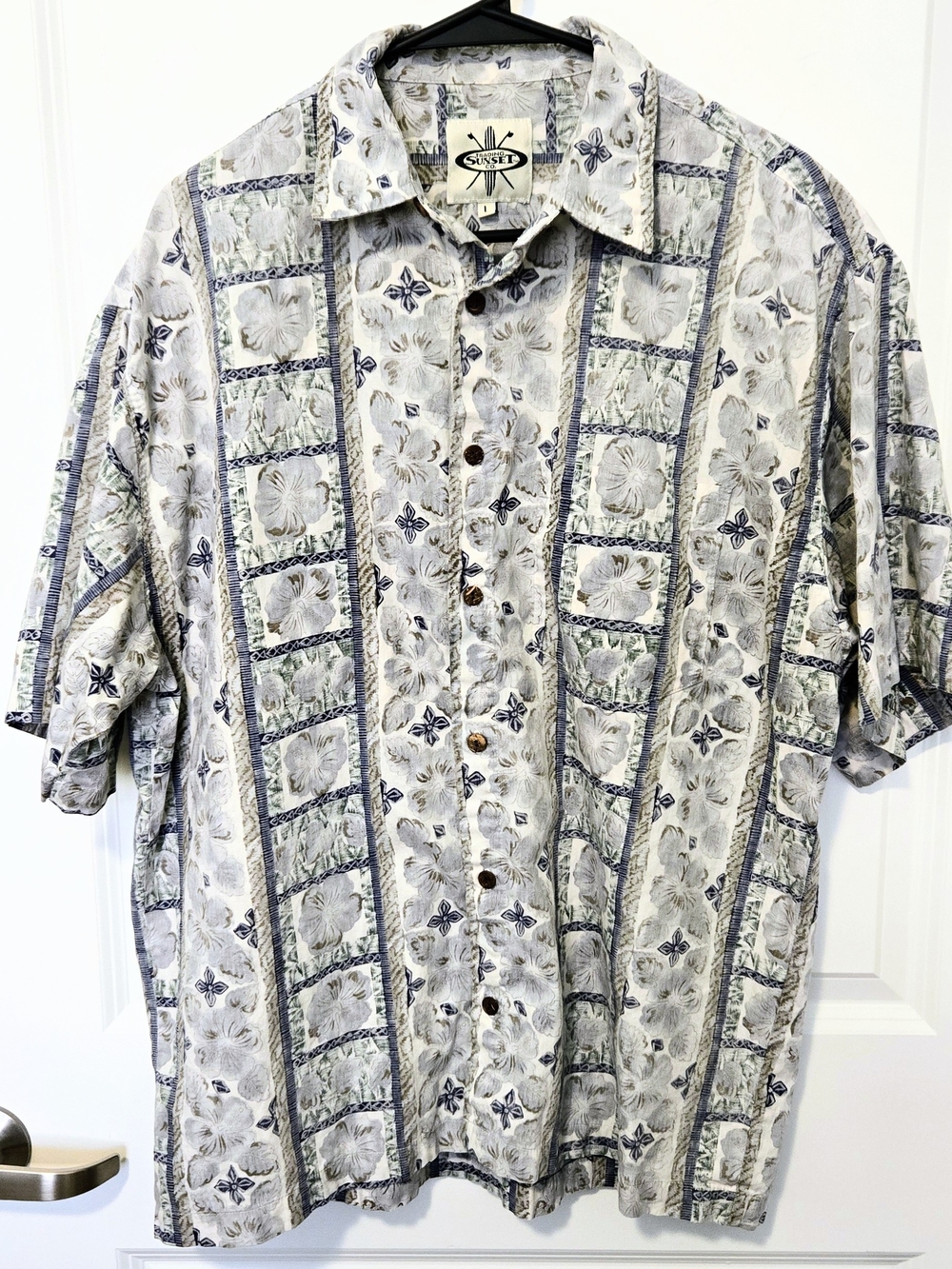 VINTAGE SUNSET Hawian Flower Mens LARGE Short-Sleeve Button-Down Shirt Grey